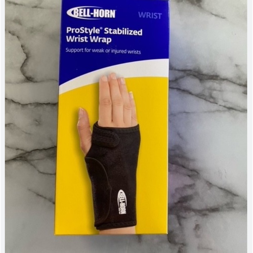 NWOT- Bell-Horn Wrist Wrap, size: Universal, black, New Not in Box